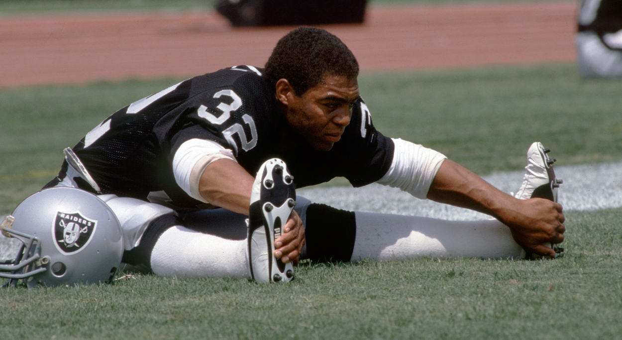 Raiders running back Marcus Allen prior to game of Los Angeles Raiders against Miami Dolphins, August 19, 1984.