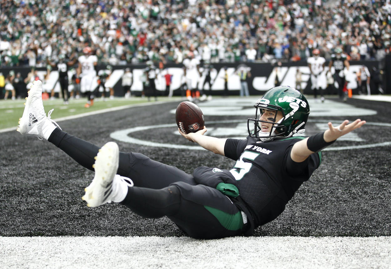 Mike White of the New York Jets, who backs up Zach Wilson celebrates after catching the ball for a two point conversion during the fourth quarter against the Cincinnati Bengals at MetLife Stadium on October 31, 2021 in East Rutherford, New Jersey.