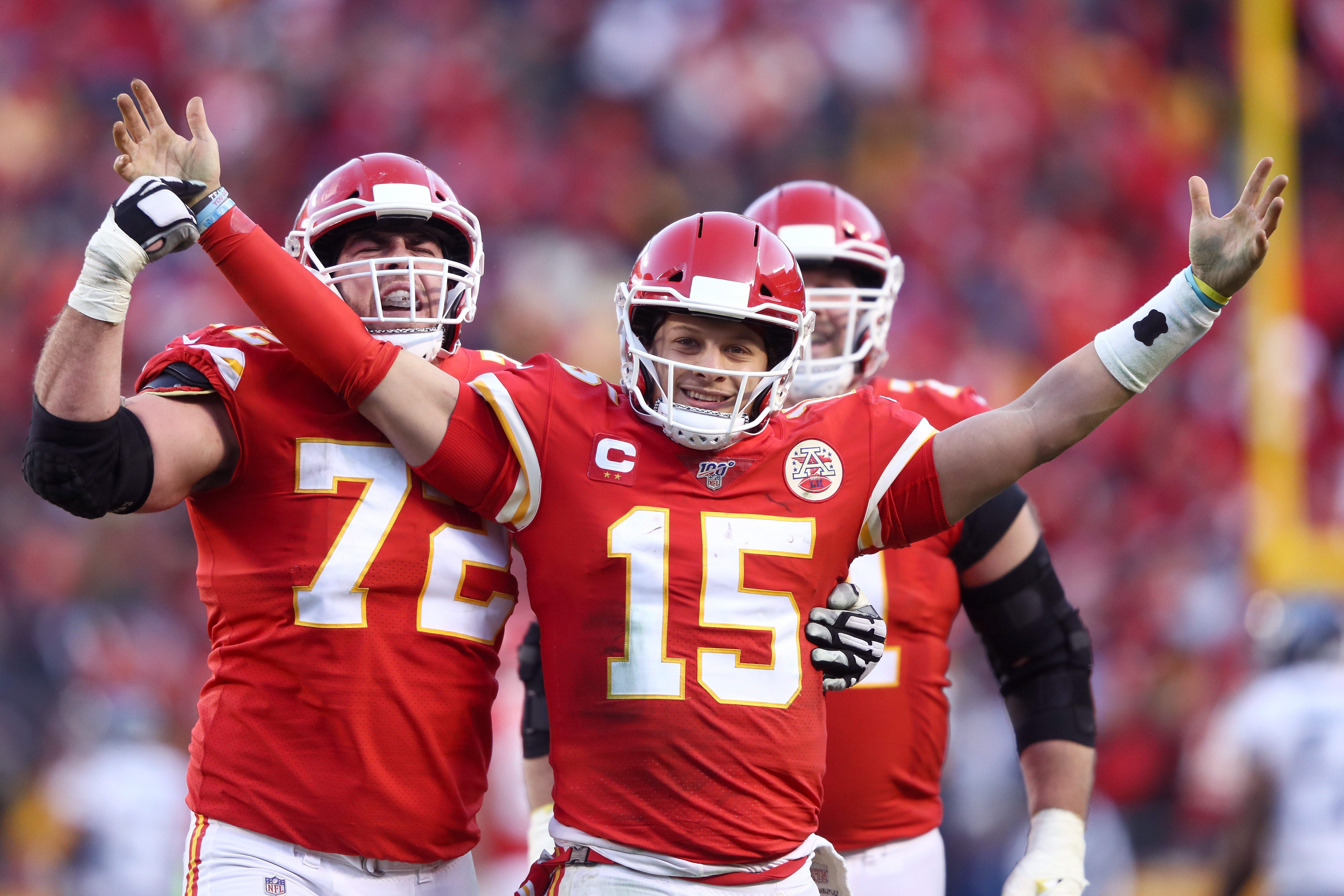 Kansas City Chiefs QB Patrick Mahomes celebrates with Mitchell Schwartz and Eric Fisher