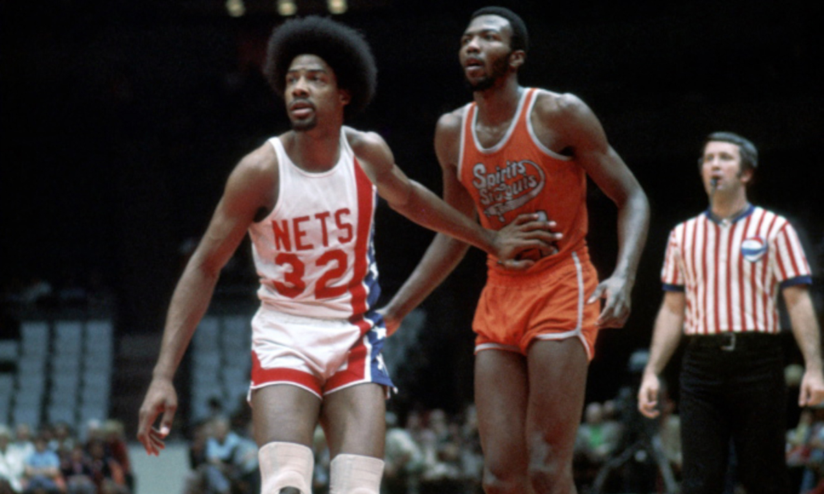 Marvin Barnes was a star in the ABA, battling the likes of Julius Erving, but he flamed out quickly in the NBA because of off-the-court issues