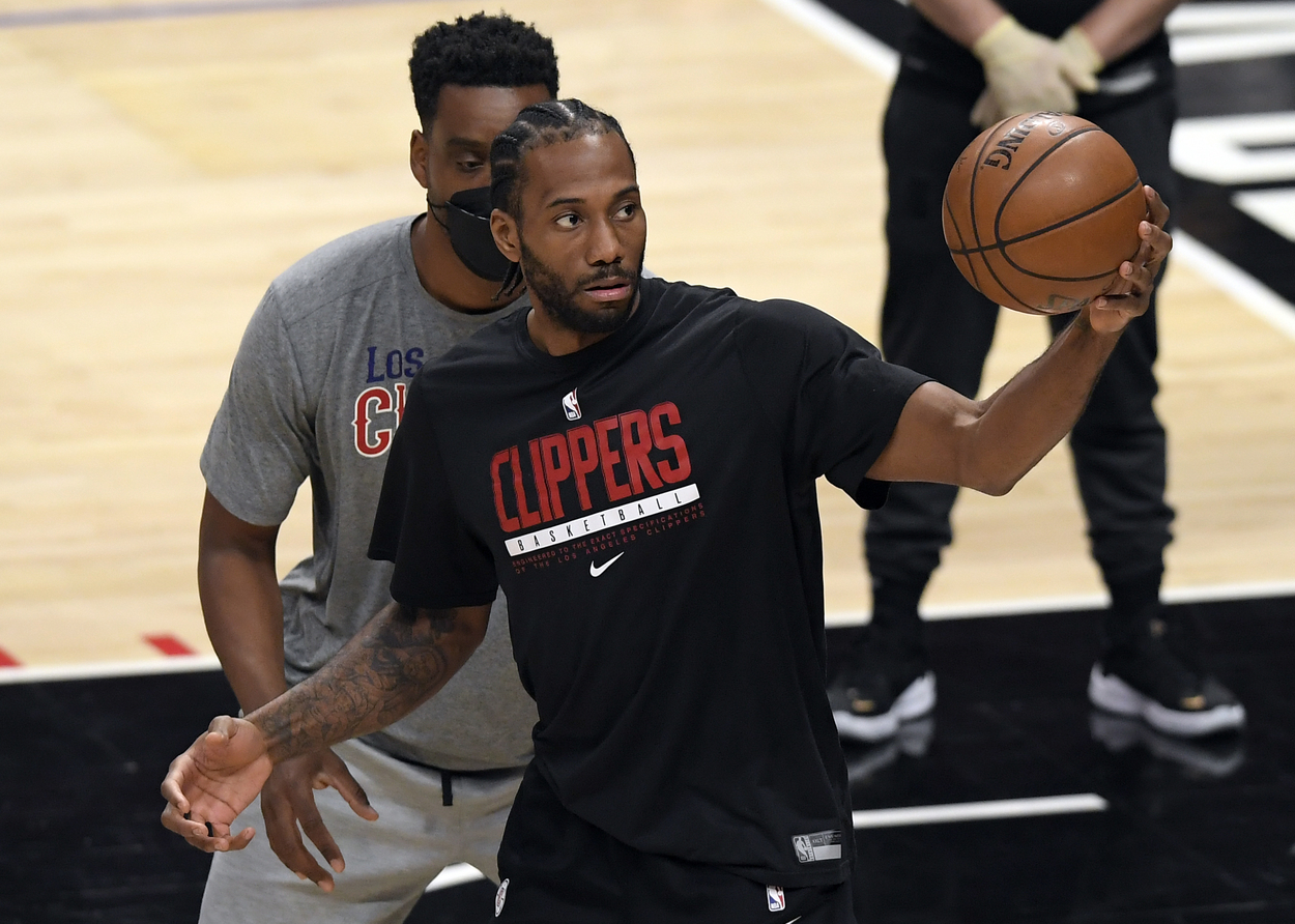 The Los Angeles Clippers Should Brace for Kawhi Leonard to Sit out and $40 Million to Go to Waste