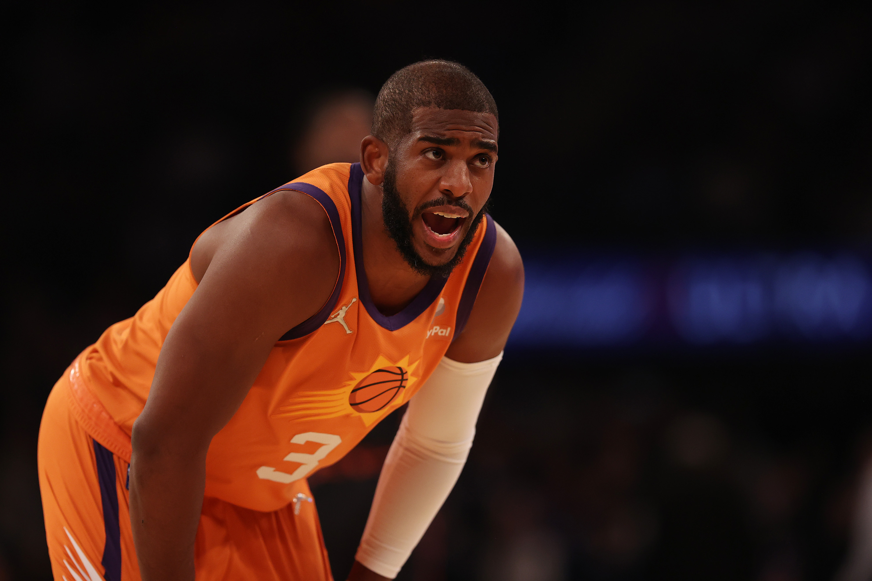 Phoenix Suns point guard Chris Paul hollers out instructions during a game against the New York Knicks