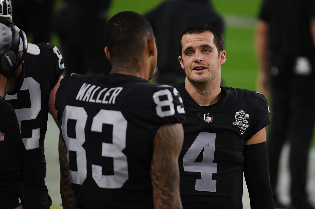 Darren Waller Reveals Why Derek Carr Is the Most Valuable Player in the Raiders’ Locker Room: ‘You Can See It in His Eyes and Feel the Vibe’