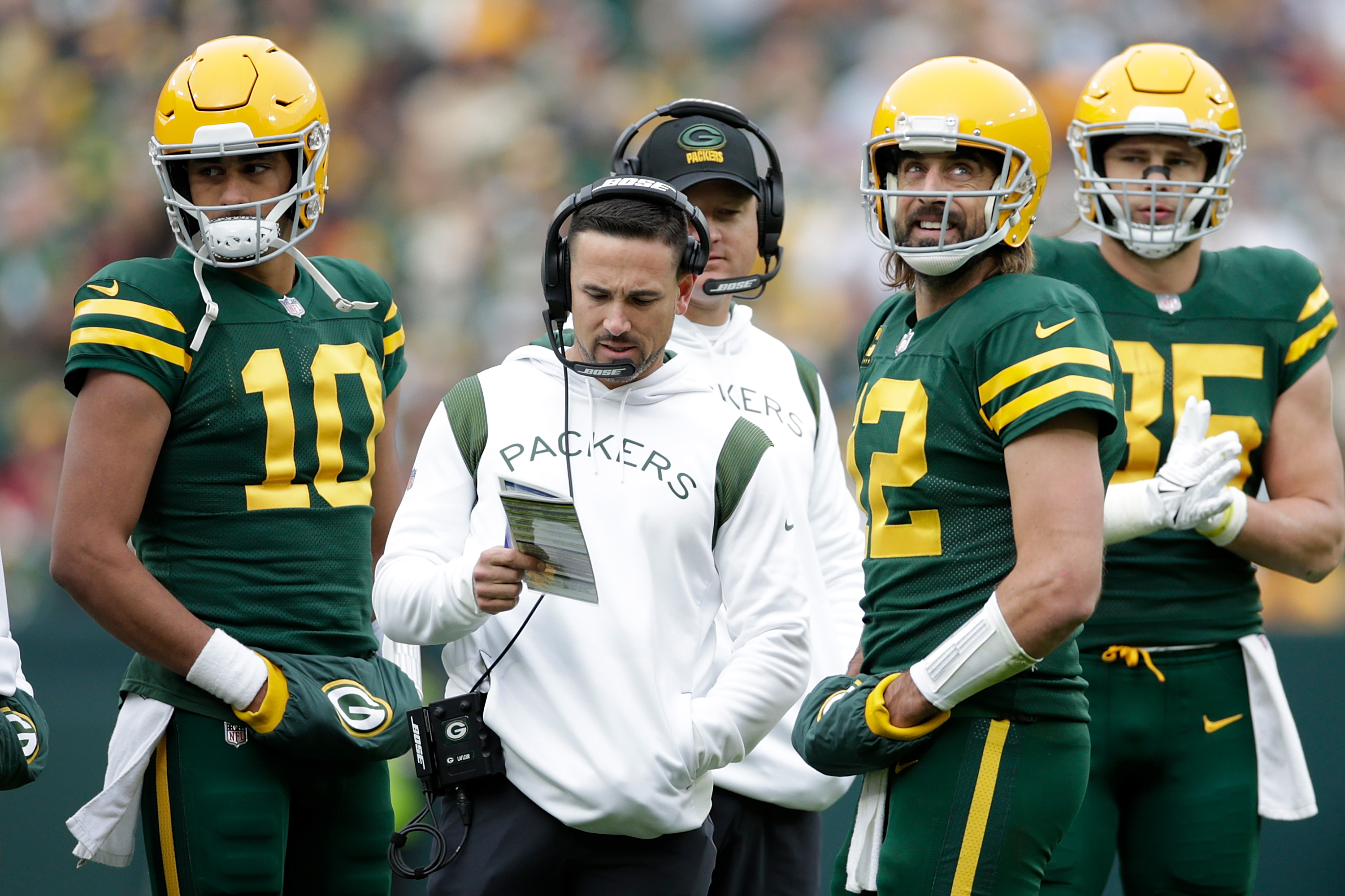 Green Bay Packers QB Aaron Rodgers and Jordan Love.