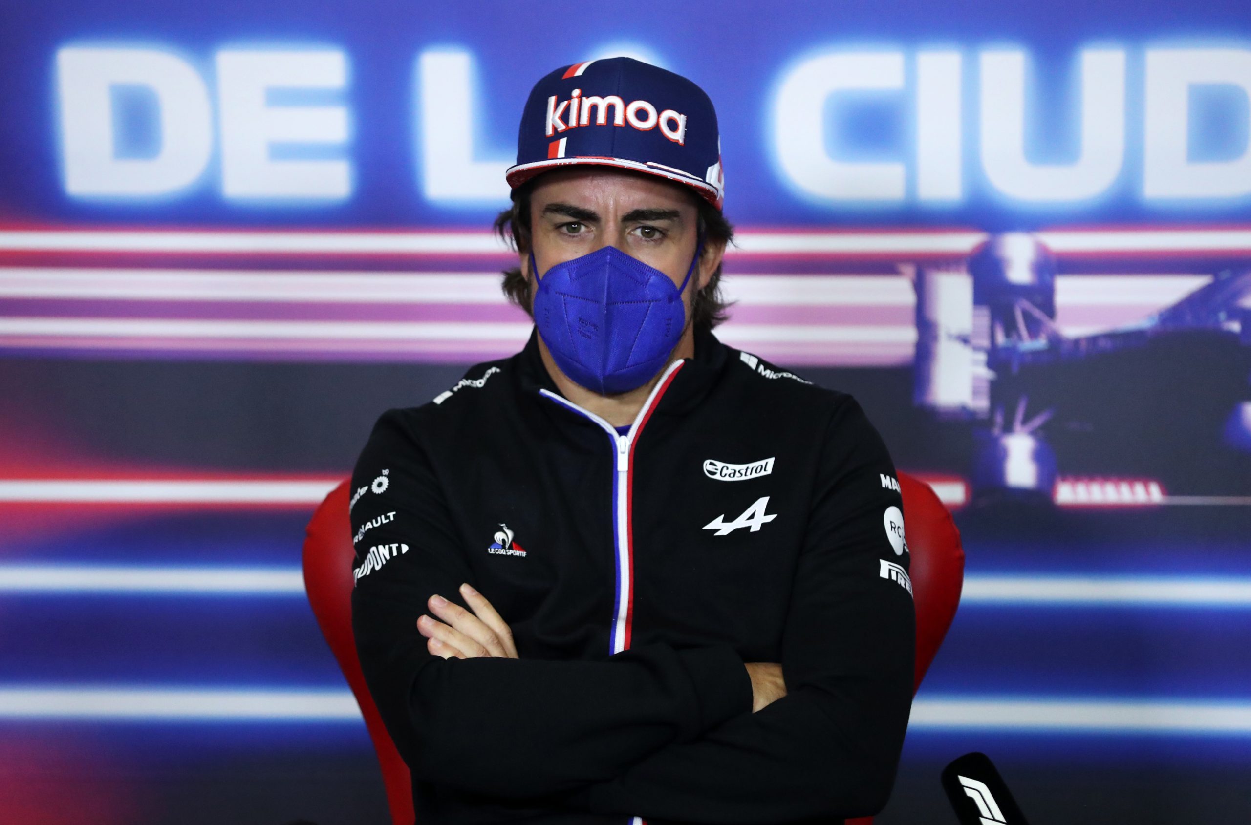 Fernando Alonso Takes Jab at Lewis Hamilton, Says Lewis Will ‘100%’ Crack Under Max Verstappen’s Title Challenge Pressure