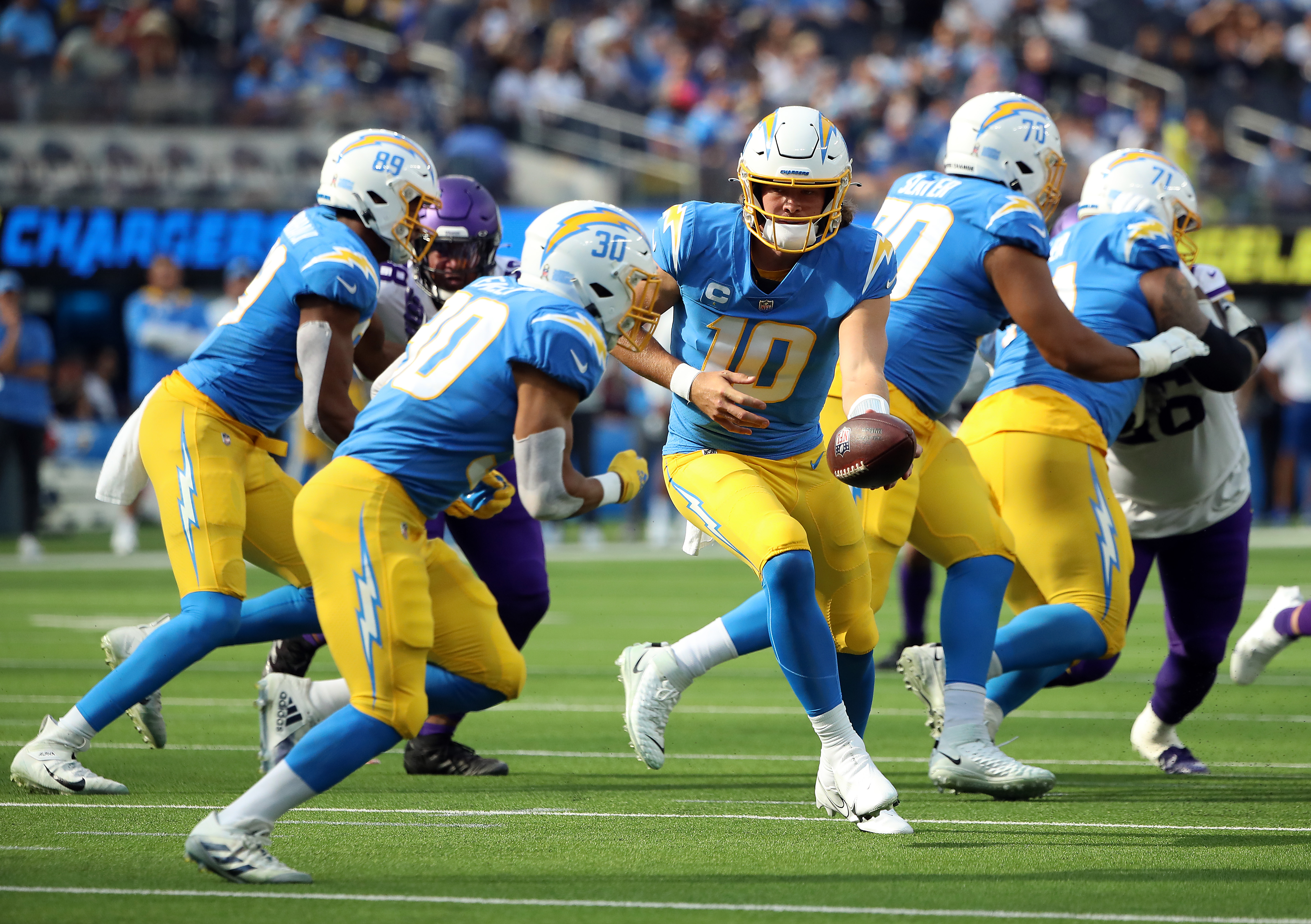 Chargers QB Justin Herbert in 2021.