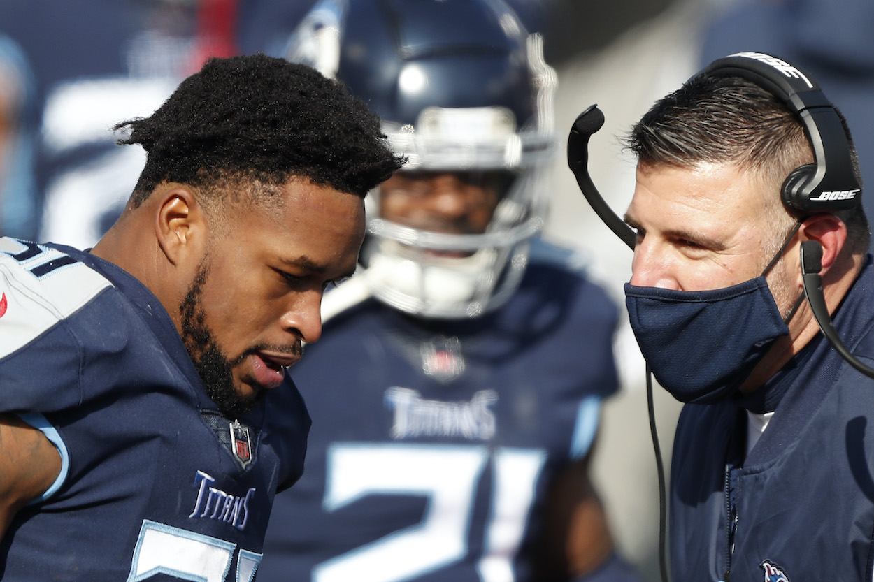 Head coach Mike Vrabel of the Tennessee Titans, who played under Bill Belichick, speaks with safety Kevin Byard #31 of the Tennessee Titans during the first quarter of their AFC Wild Card Playoff game against the Baltimore Ravens at Nissan Stadium on January 10, 2021 in Nashville, Tennessee.