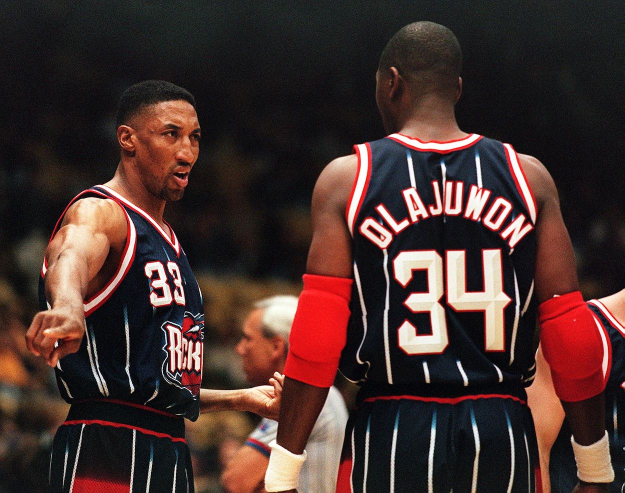 Houston Rockets' Charles Barkley (4), Hakeem Olajuwon (34) and Scottie  Pippen (33) take the court after a timeout during the fourth quarter of  their exhibition game against the San Antonio Spurs Tuesday