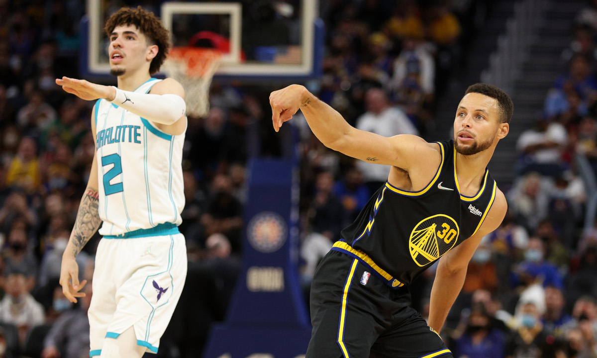 Stephen Curry is on pace to top Ray Allen's NBA record for career 3-pointers before Christmas