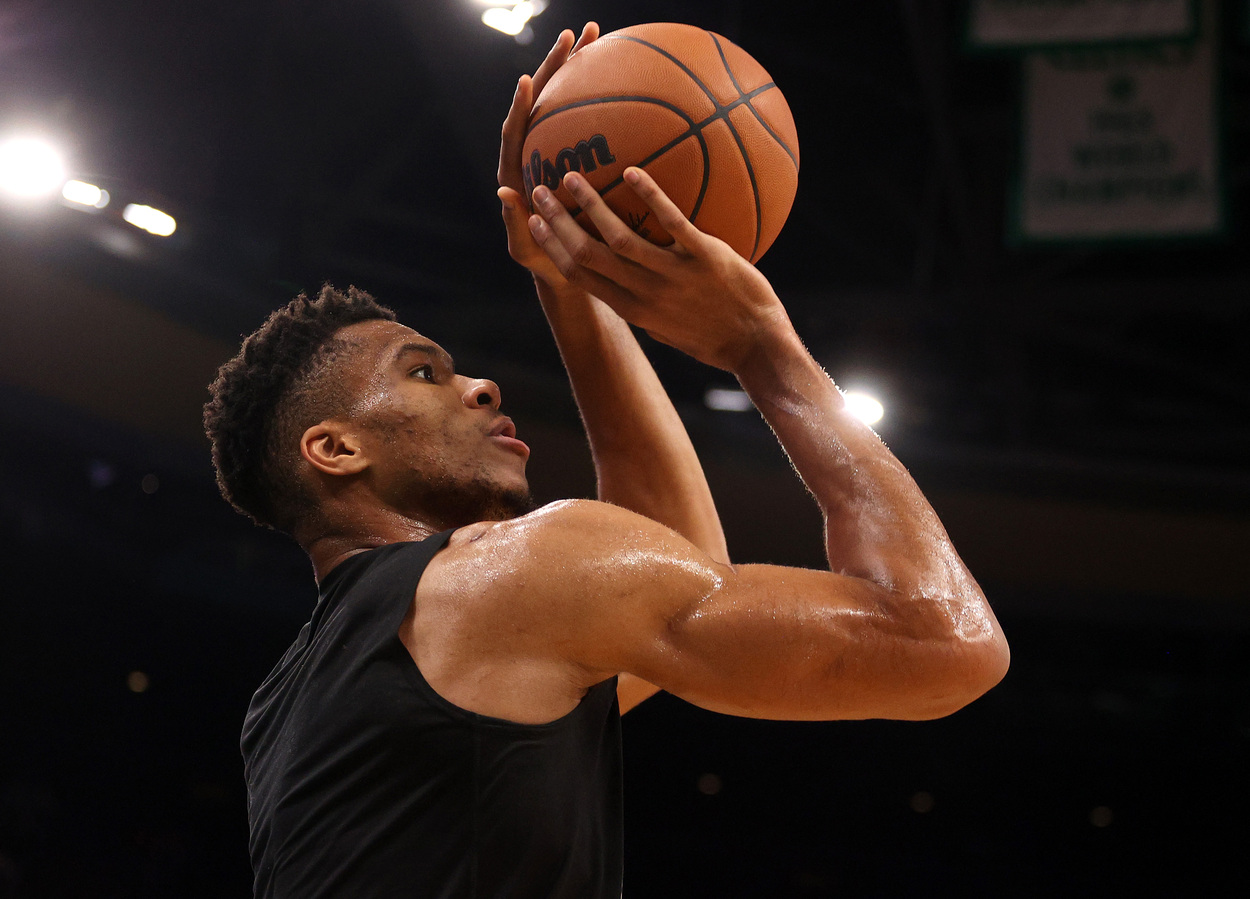 Milwaukee Bucks forward Giannis Antetokounmpo shooting during warmups.