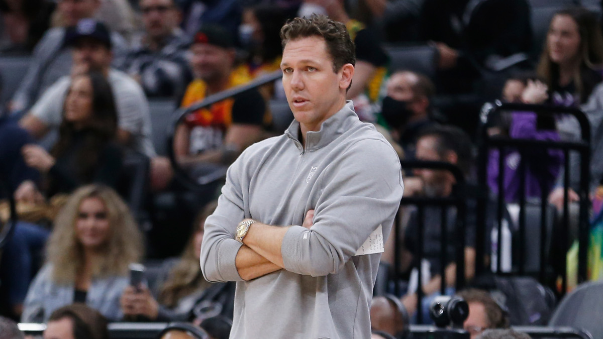 The handwriting was on the wall for former Sacramento Kings coach Luke Walton after a blowout loss to the Utah Jazz.
