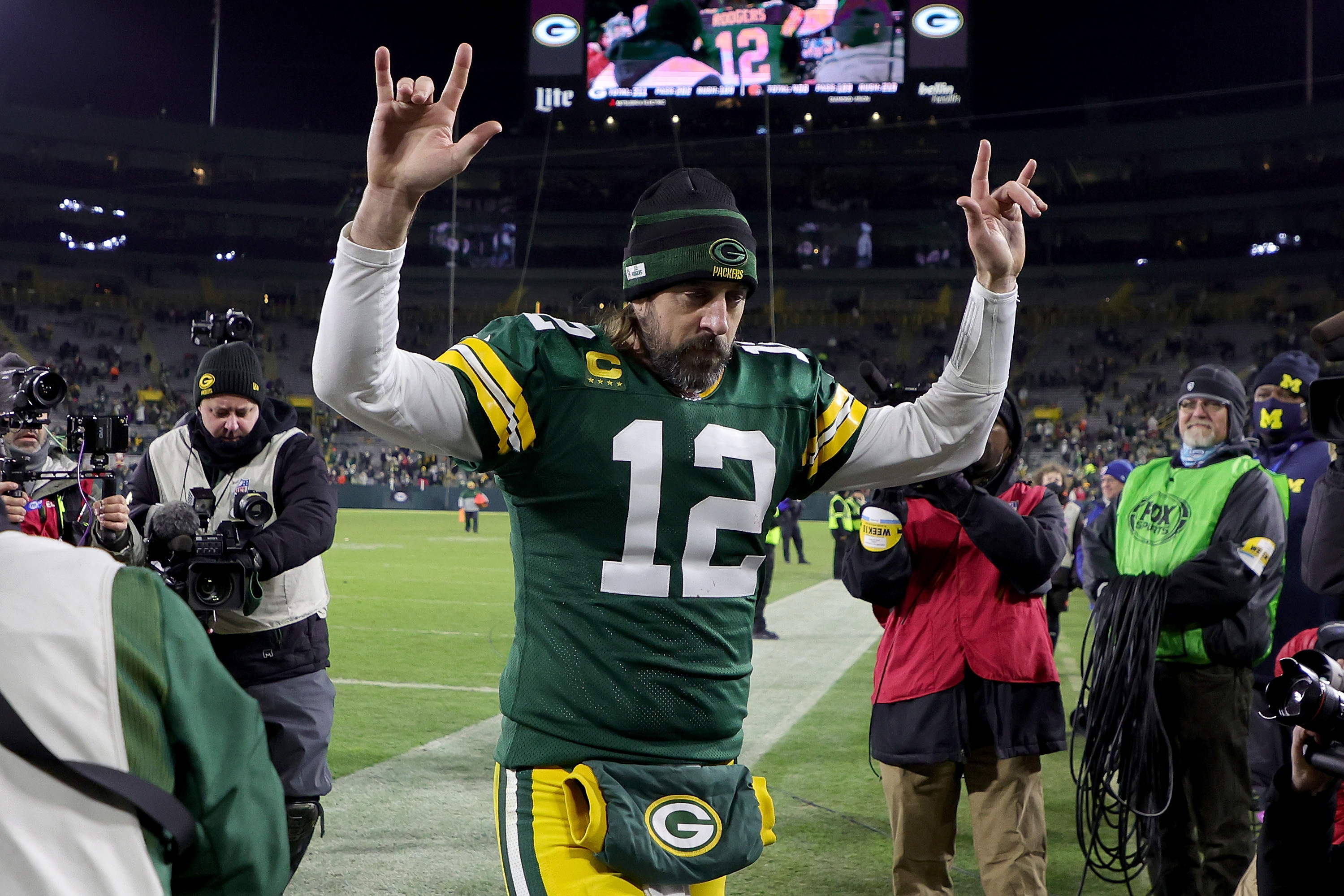 Aaron Rodgers and the Packers can clinch the NFC top seed in Week 17