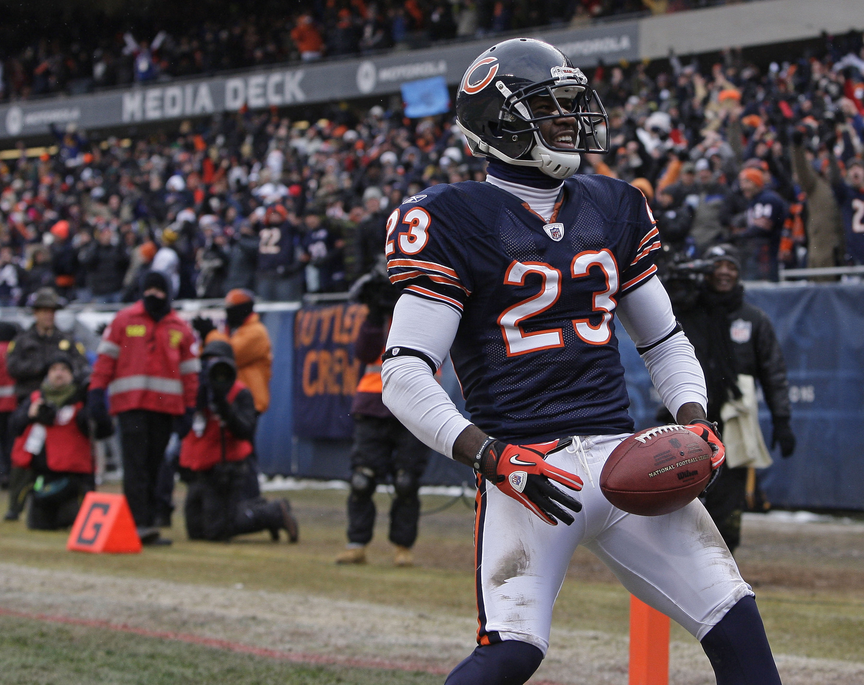 Bears wide receiver/kick returner Devin Hester is a finalist for the Pro Football Hall of Fame