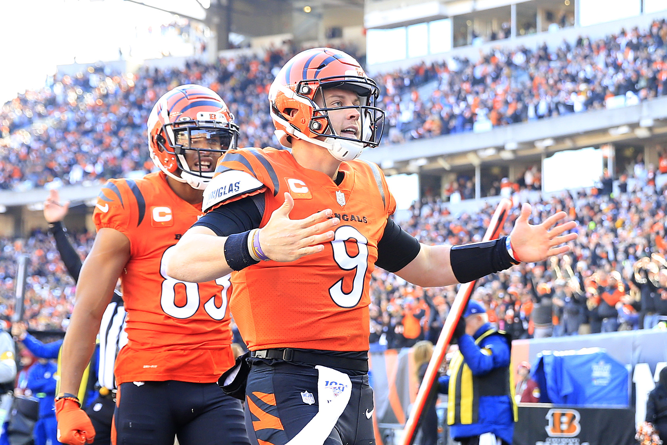 Bengals QB Joe Burrow receives praise from Chiefs DC Steve Spagnuolo.