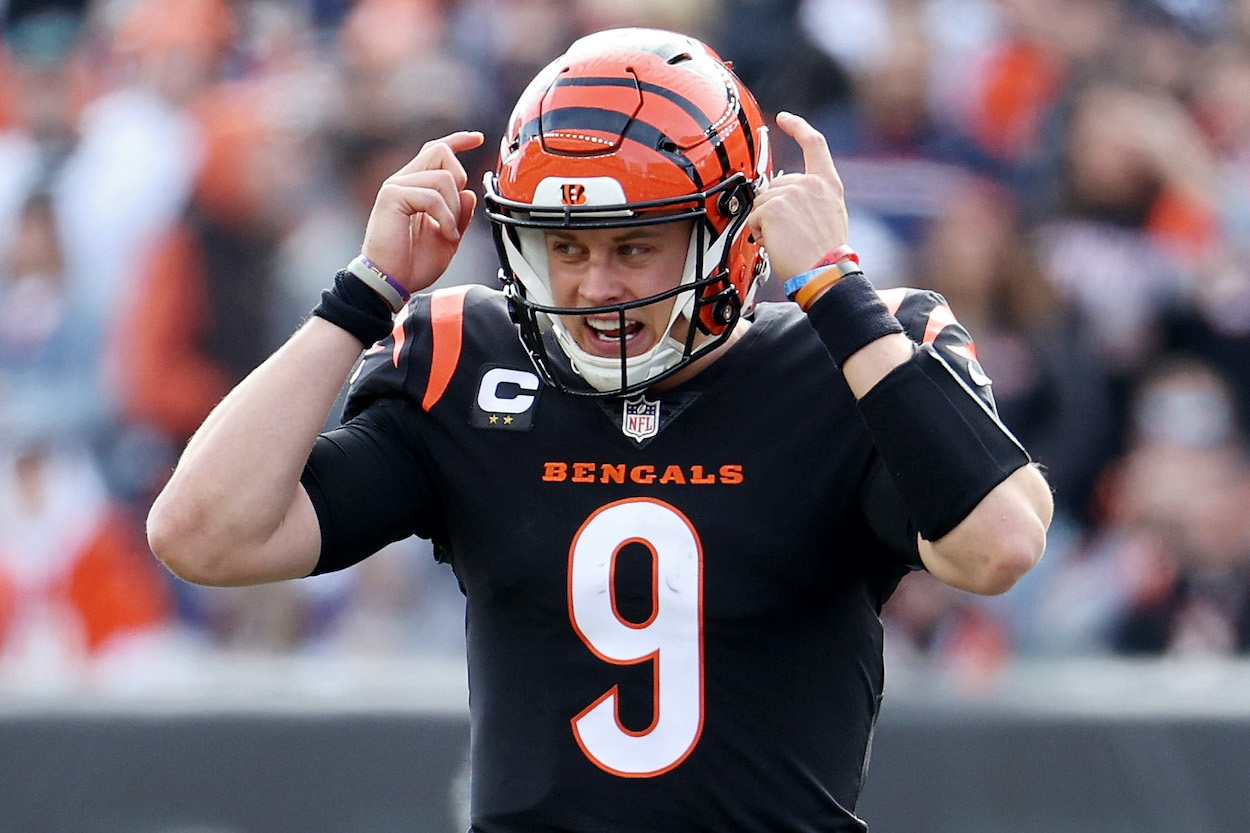 Joe Burrow of the Cincinnati Bengals directs his team during the second quarter gabr at Paul Brown Stadium on December 26, 2021 in Cincinnati, Ohio.