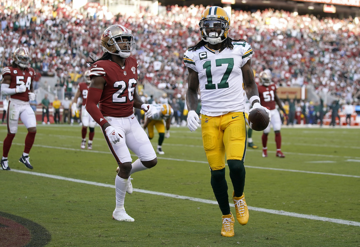The Green Bay Packers are 5.5-point favorites over the San Francisco 49ers.
