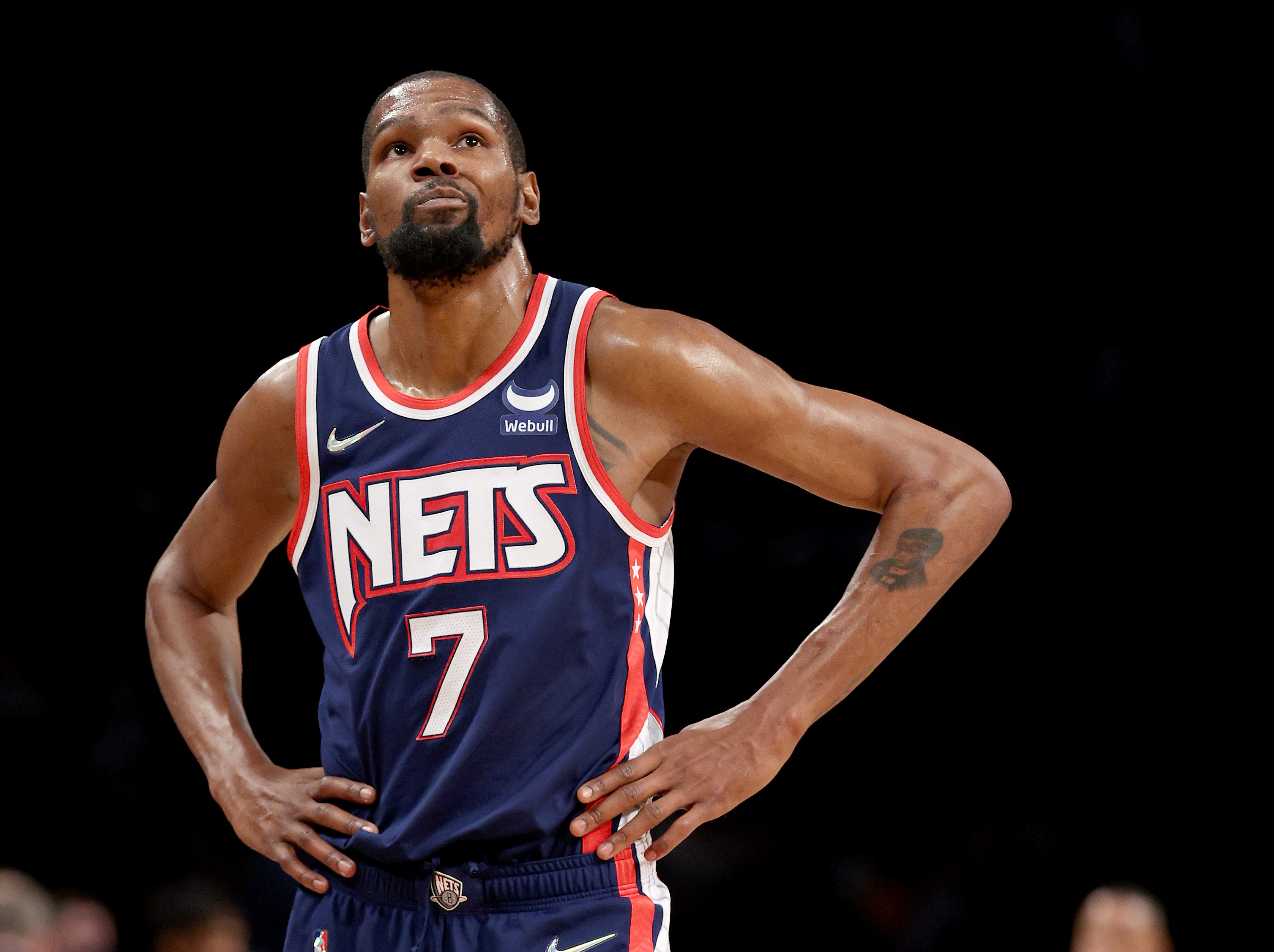 Brooklyn Nets star Kevin Durant looks at the scoreboard during a blowout loss to the Memphis Grizzlies