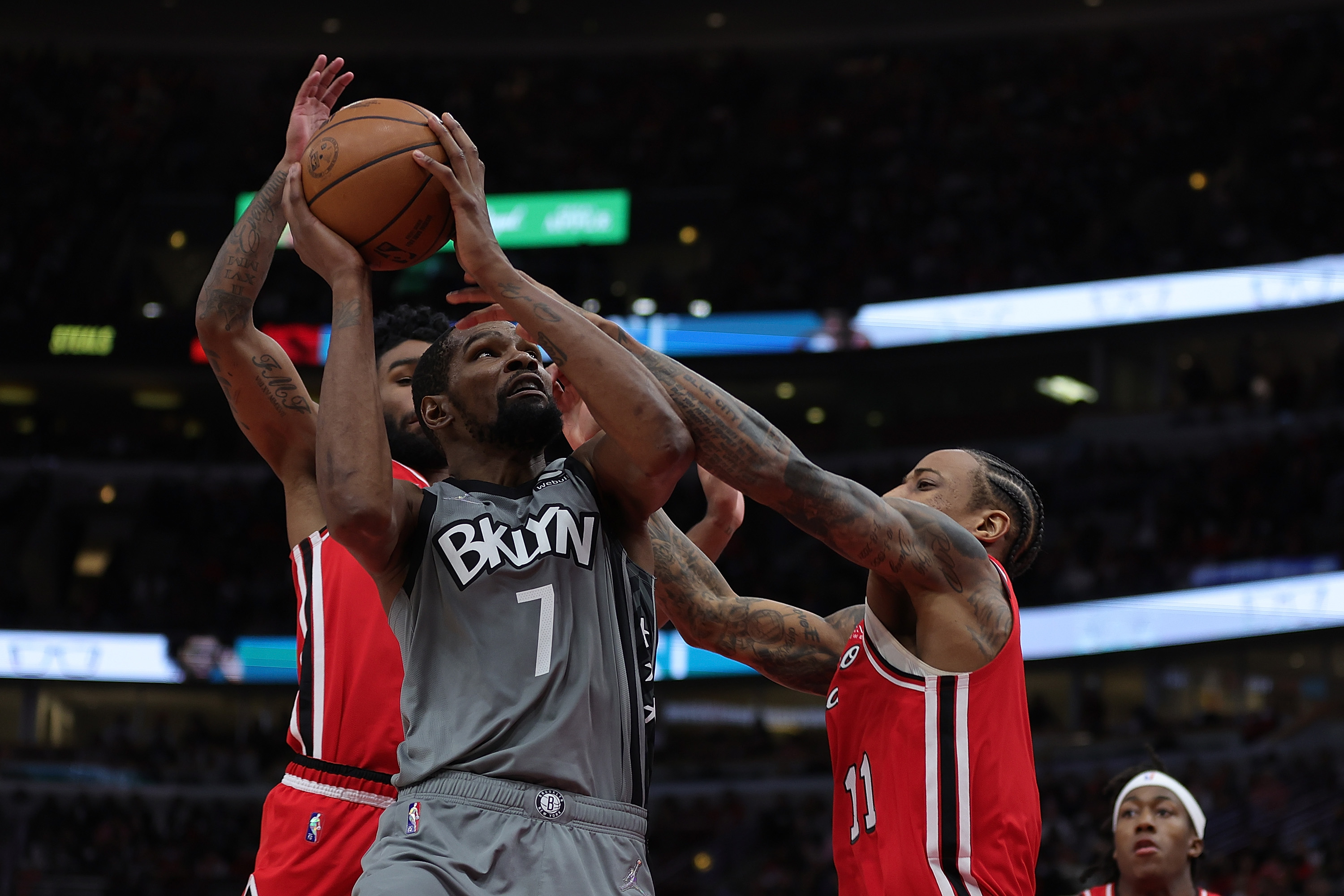 Brooklyn Nets star Kevin Durant drives to the basket during a game against the Chicago Bulls