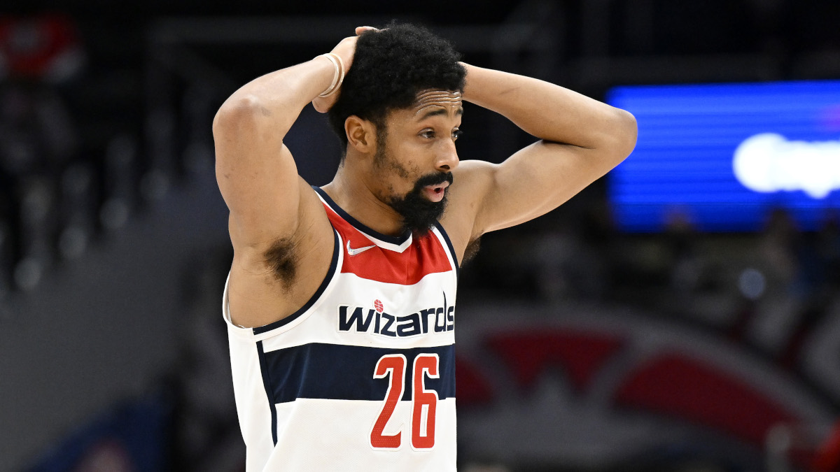 When he tried to step up as a leader, Washington Wizards point guard Spencer Dinwiddie said the gesture wasn't well received.