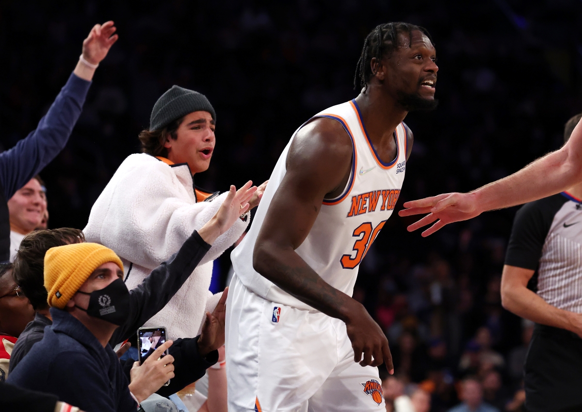 Should the New York Knicks be buyers or sellers at this year's NBA trade deadline?