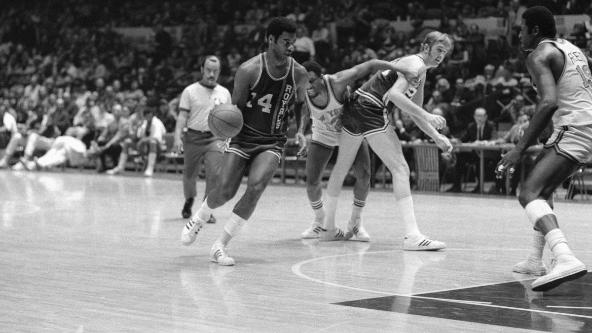 Oscar Robertson was an NBA pioneer in many ways, including setting the tone for the league's celebration of Martin Luther King Jr. Day.