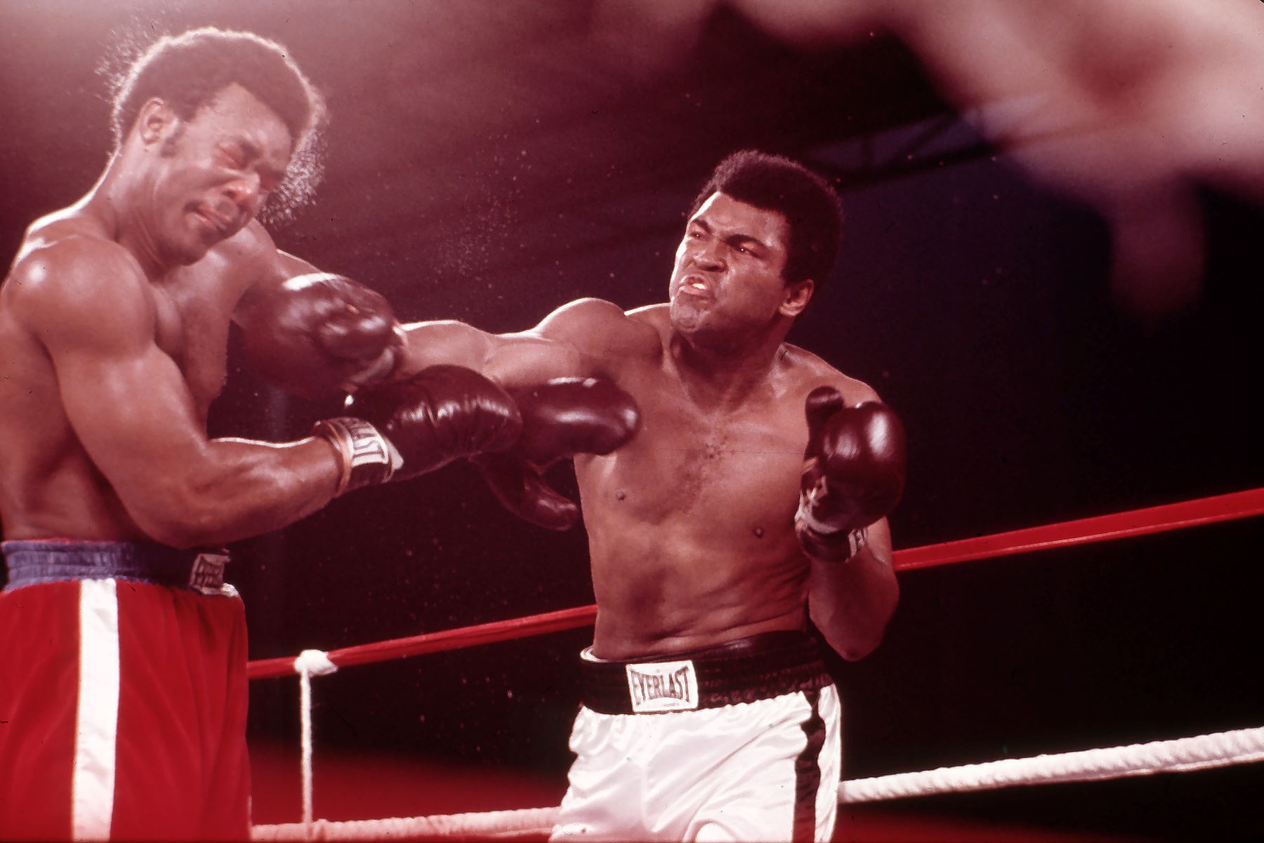 George Foreman vs Muhammed Ali during "The Rumble in the Jungle" ceavyweight championship boxing match on October 30, 1974 in Kinshasa, Zaire (now the Democratic Republic of Congo)