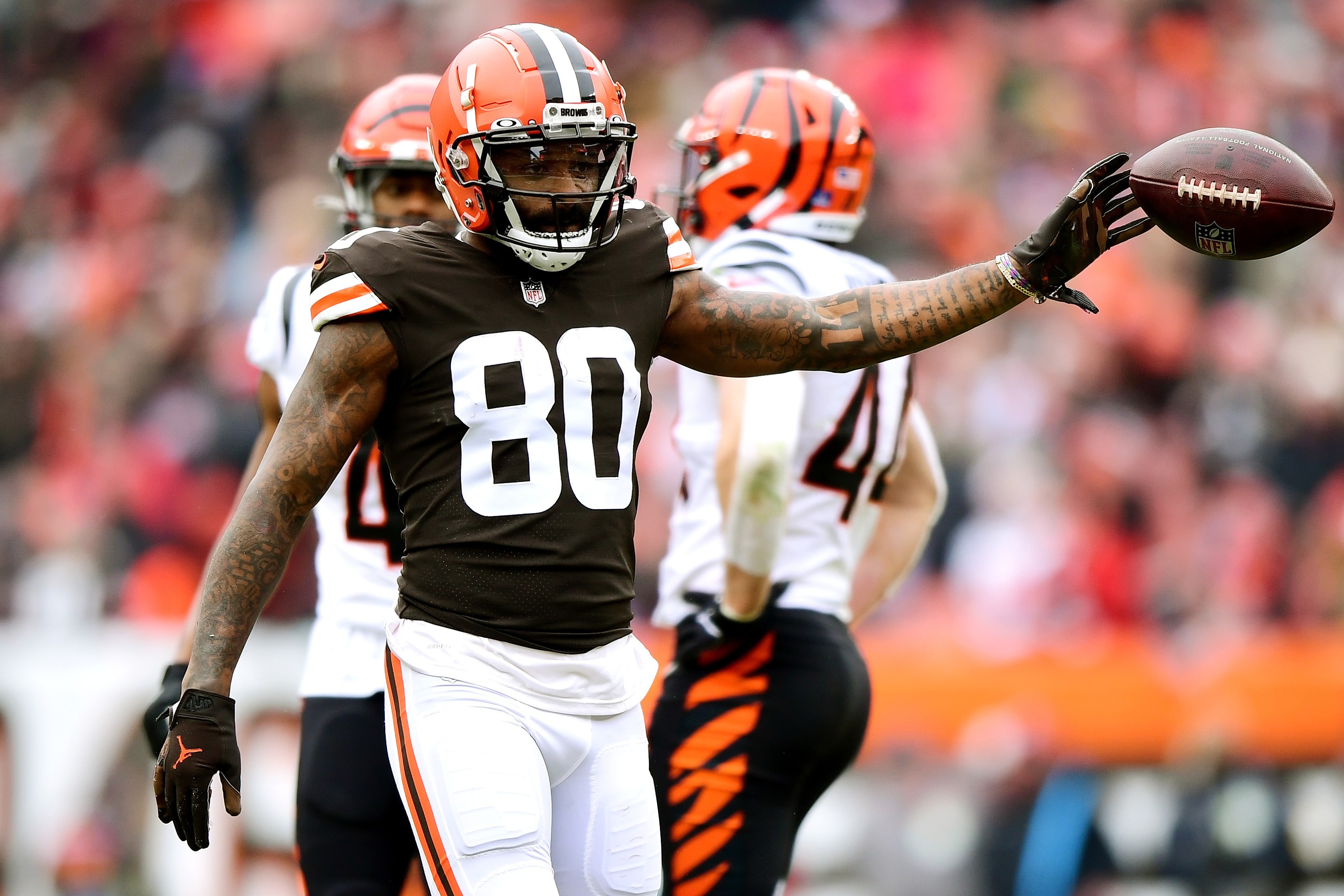 Browns WR Jarvis Landry reacts during game against the Bengals