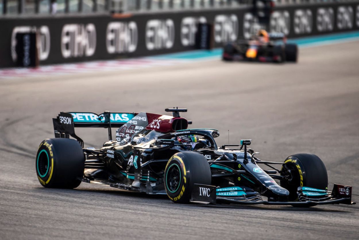 7-Time Formula 1 Champion Lewis Hamilton Ends Social-Media Blackout: ‘I’ve Been Gone. Now I’m Back!’