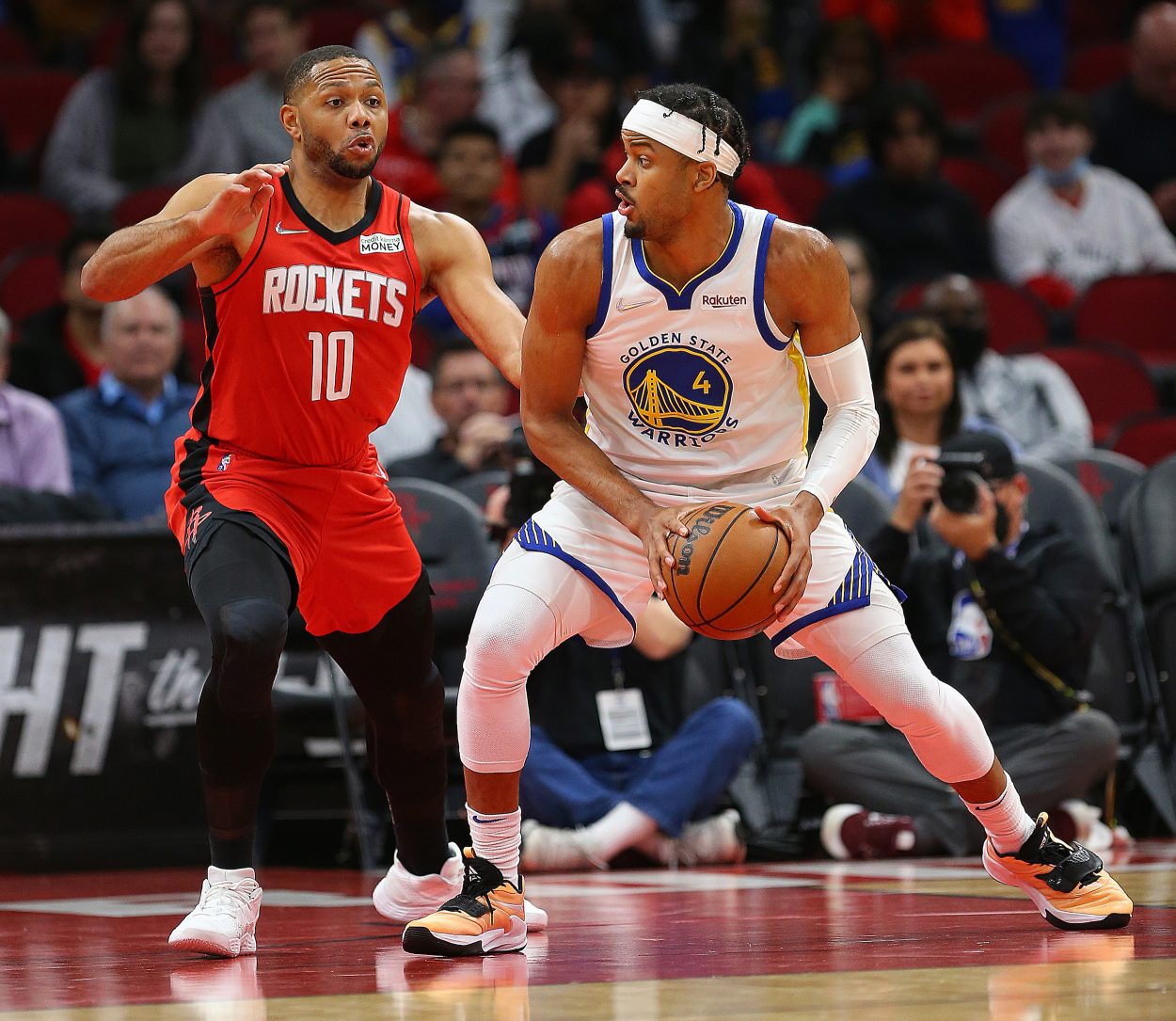 Golden State Warriors rookie Moses Moody looks to pass during an NBA game against the Houston Rockets