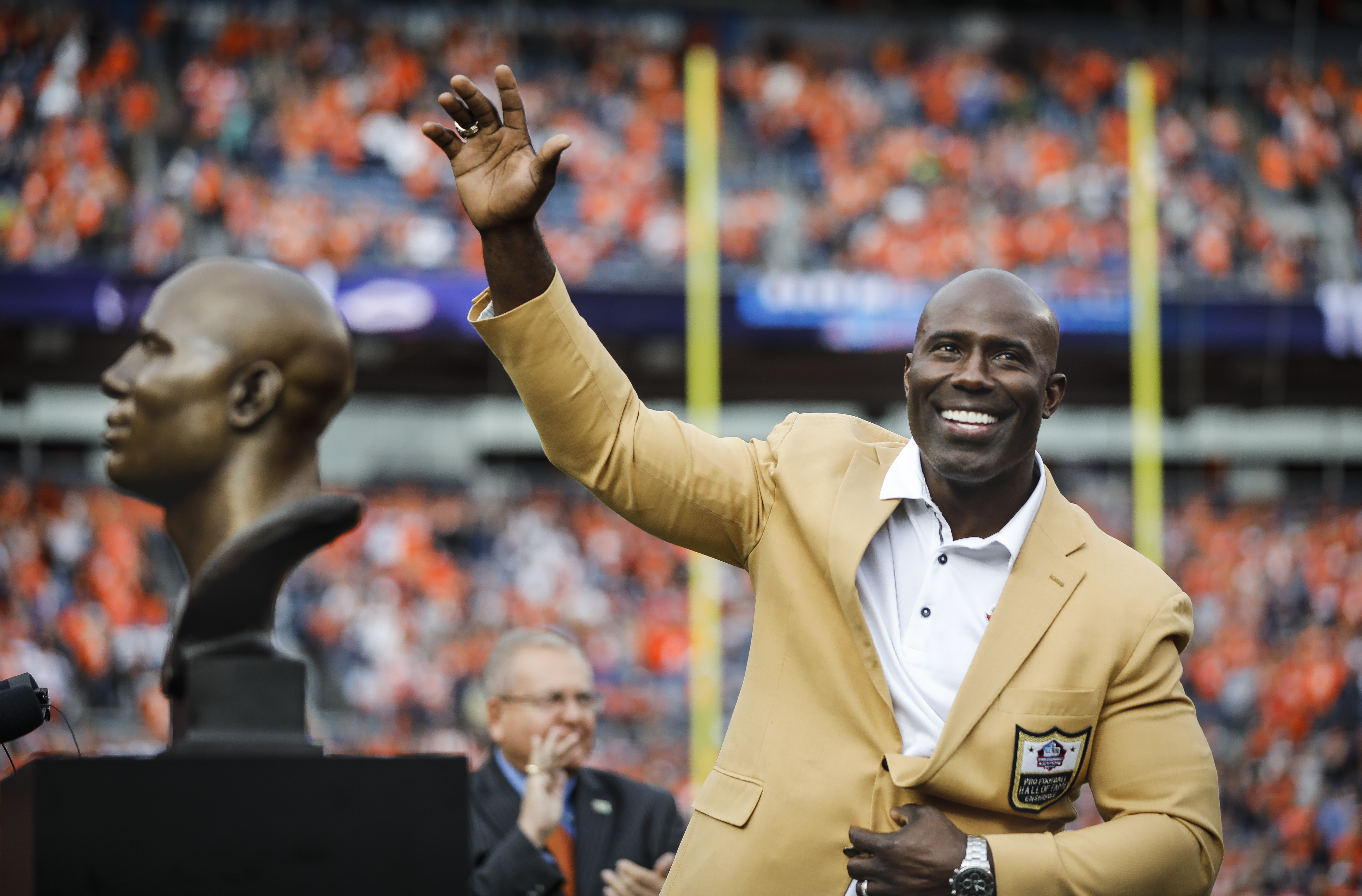The Broncos honor former NFL running back Terrell Davis before a game