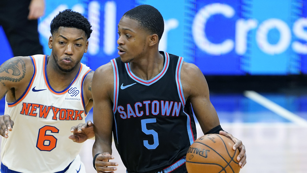 There are reports of a rumored De'Aaron Fox-for-Julius Randle trade, but is the Sacramento Kings star isn't any more prepared for the New York Knicks fan base than Randle has been.