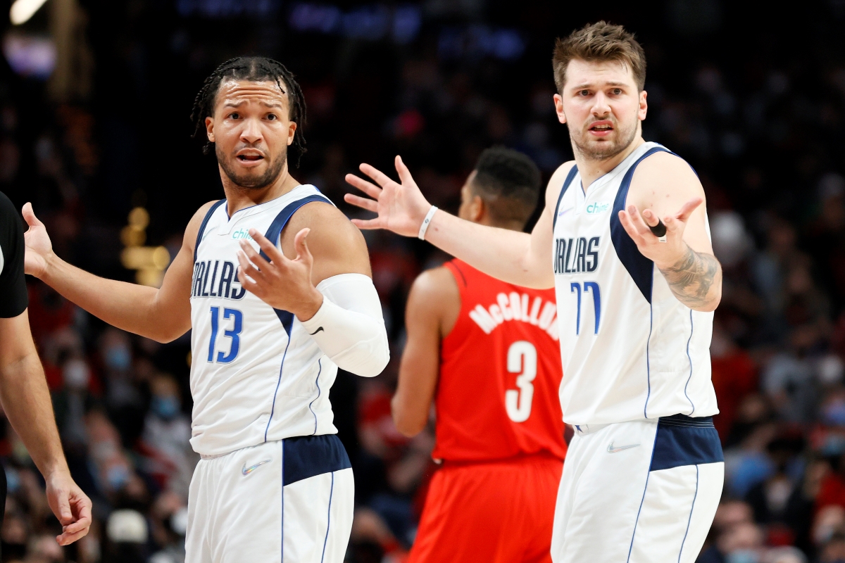 The Dallas Mavericks need to manage a tricky NBA trade deadline.