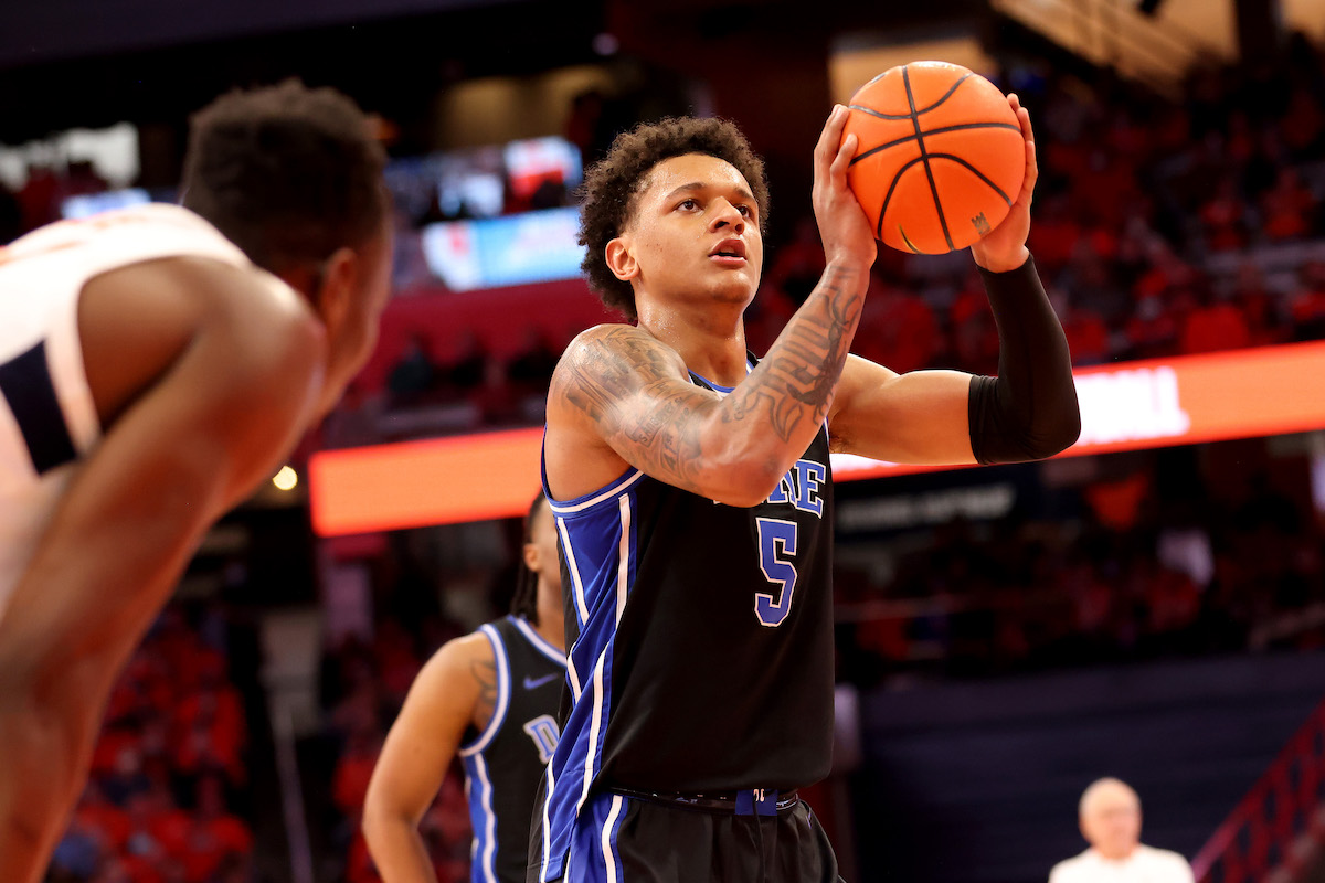 2022 NBA draft prospect Paolo Banchero shoots a free throw for the Duke men's basketball team