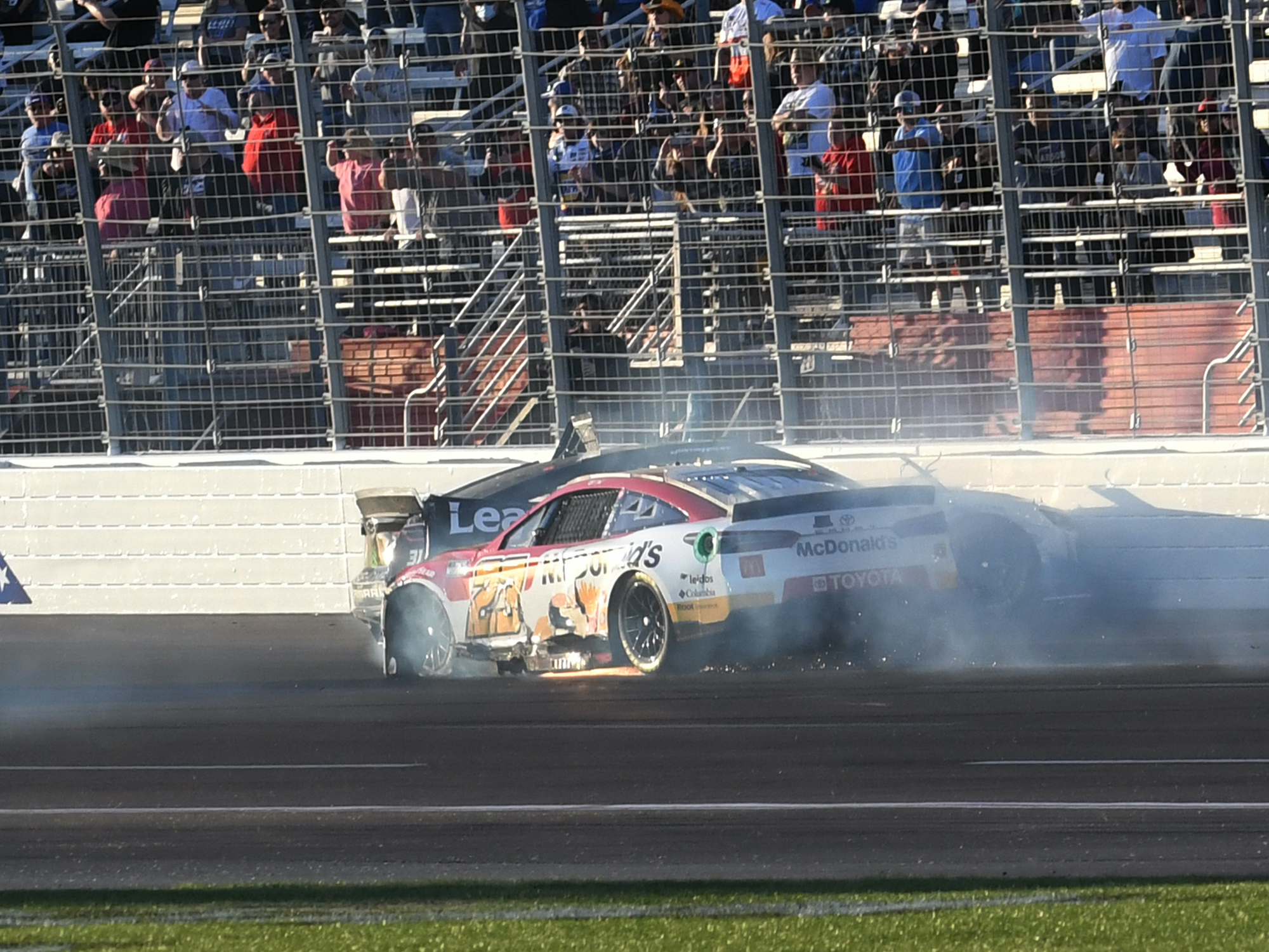 Bubba Wallace wrecks at Atlanta