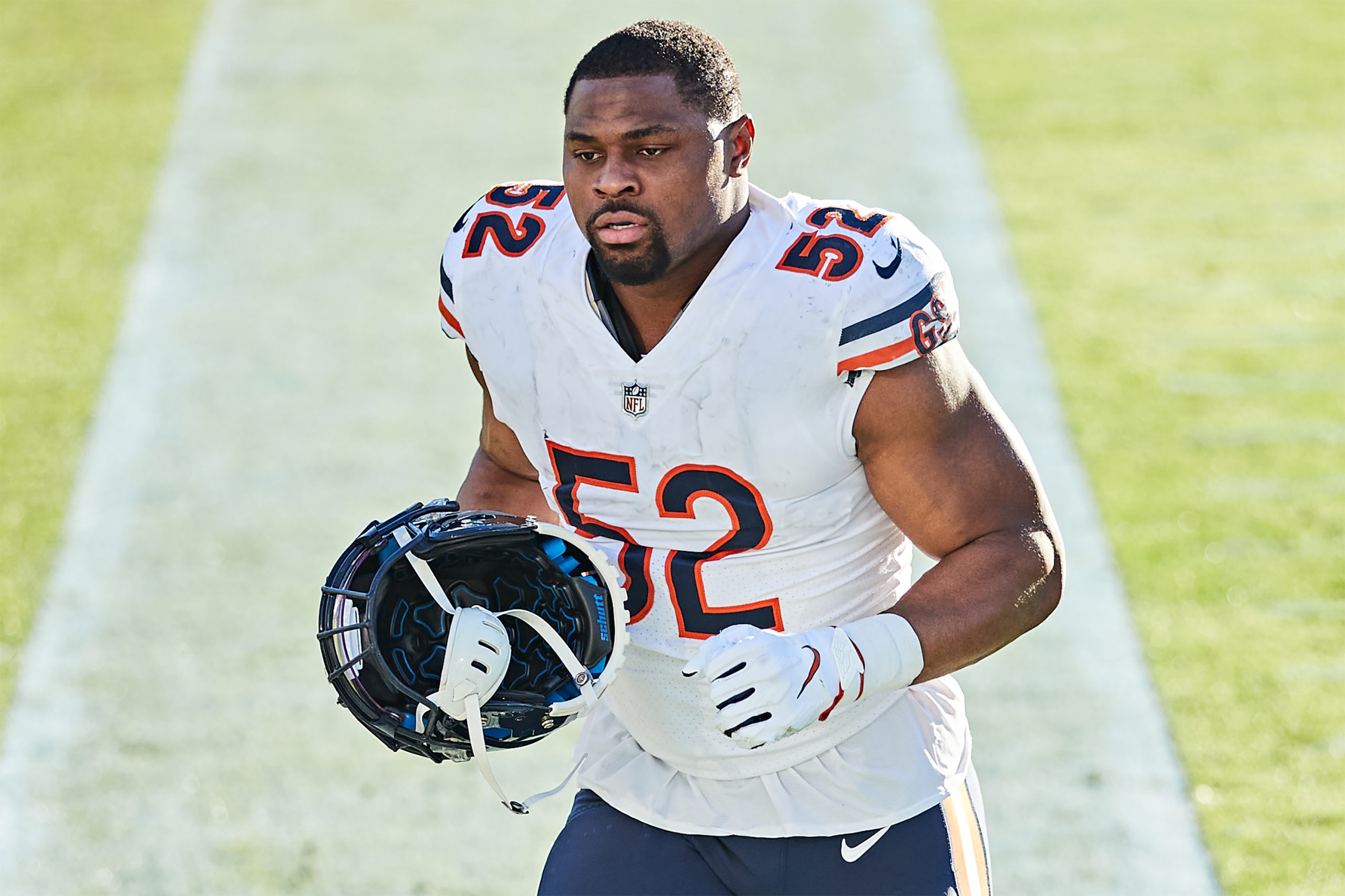 The Bears traded linebacker Khalil Mack to the Chargers Thursday