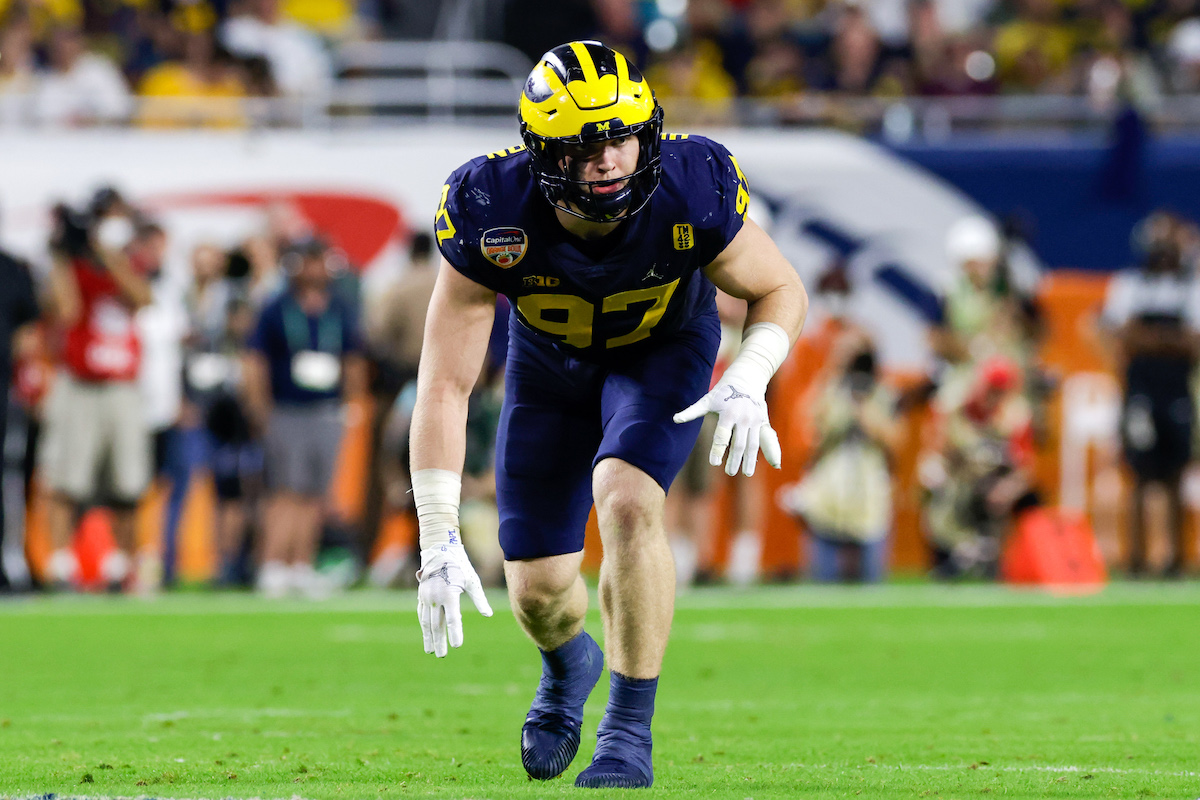 Aidan Hutchinson, prospective No. 1 pick of the Jacksonville Jaguars, lines up for Michigan football.