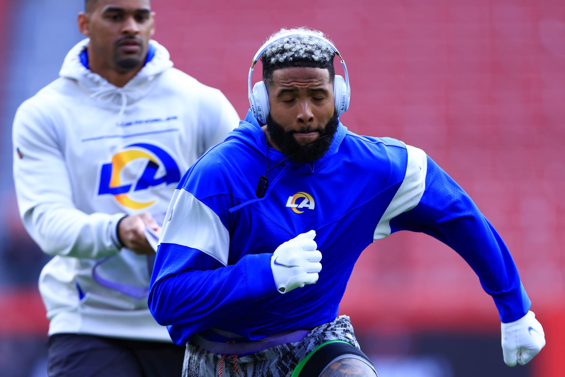 Wide receiver Odell Beckham Jr. #3 of the Los Angeles Rams warming up before a playoff game against the Tampa Bay Buccaneers