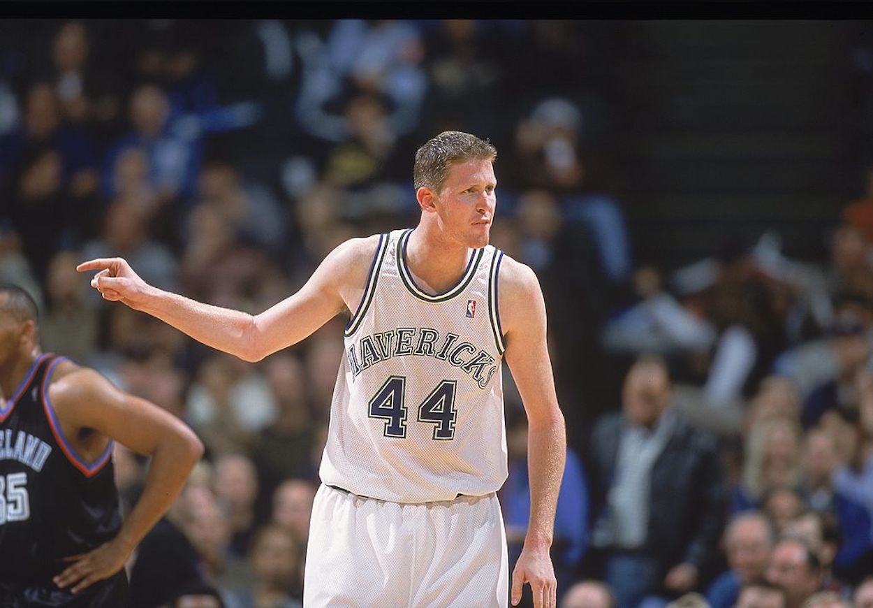 Shawn Bradley on the court as a member of the Dallas Mavericks.