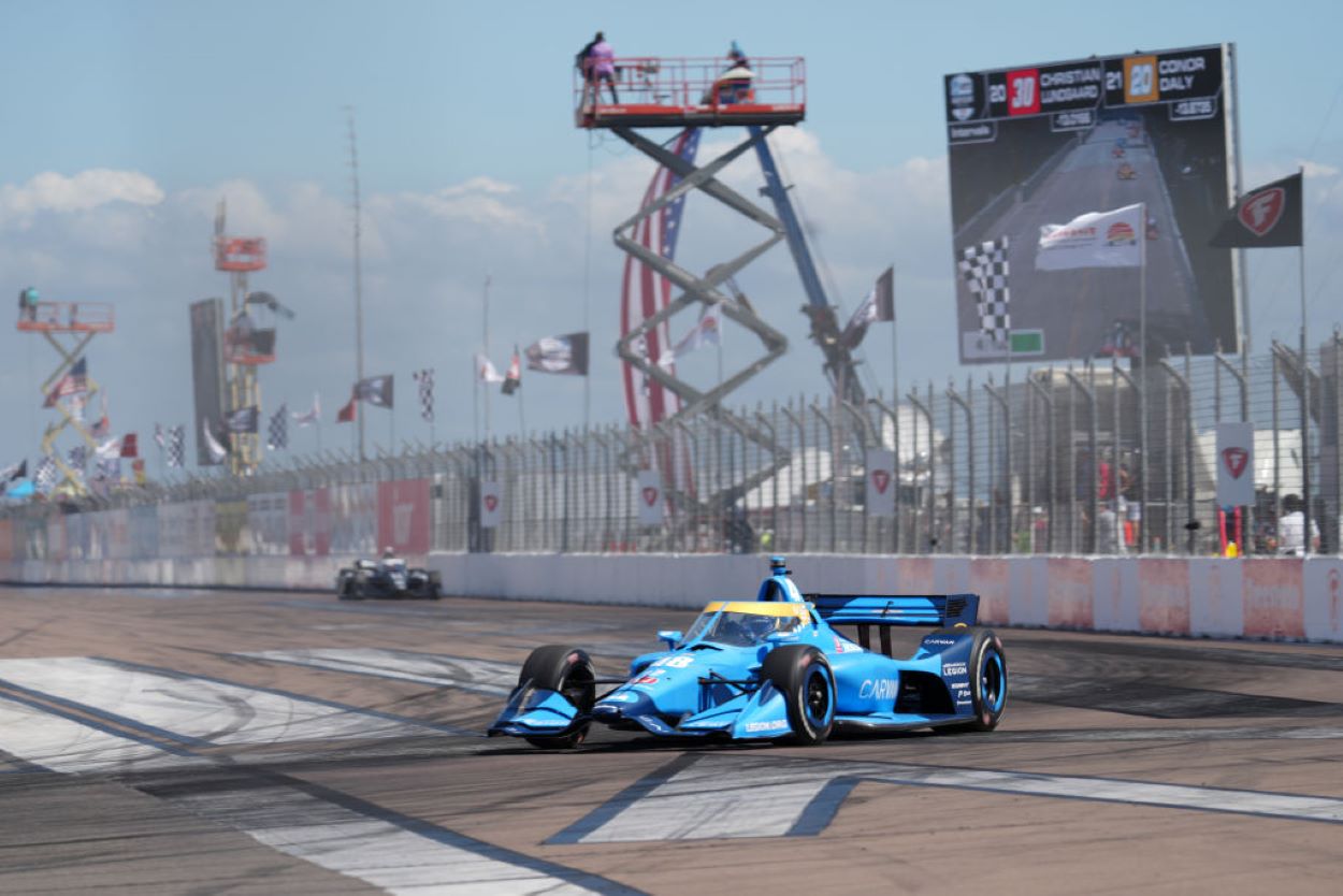 Jimmie Johnson ‘Confident’ and ‘Comfortable’ in IndyCar, Despite 23rd-Place Finish at St. Pete