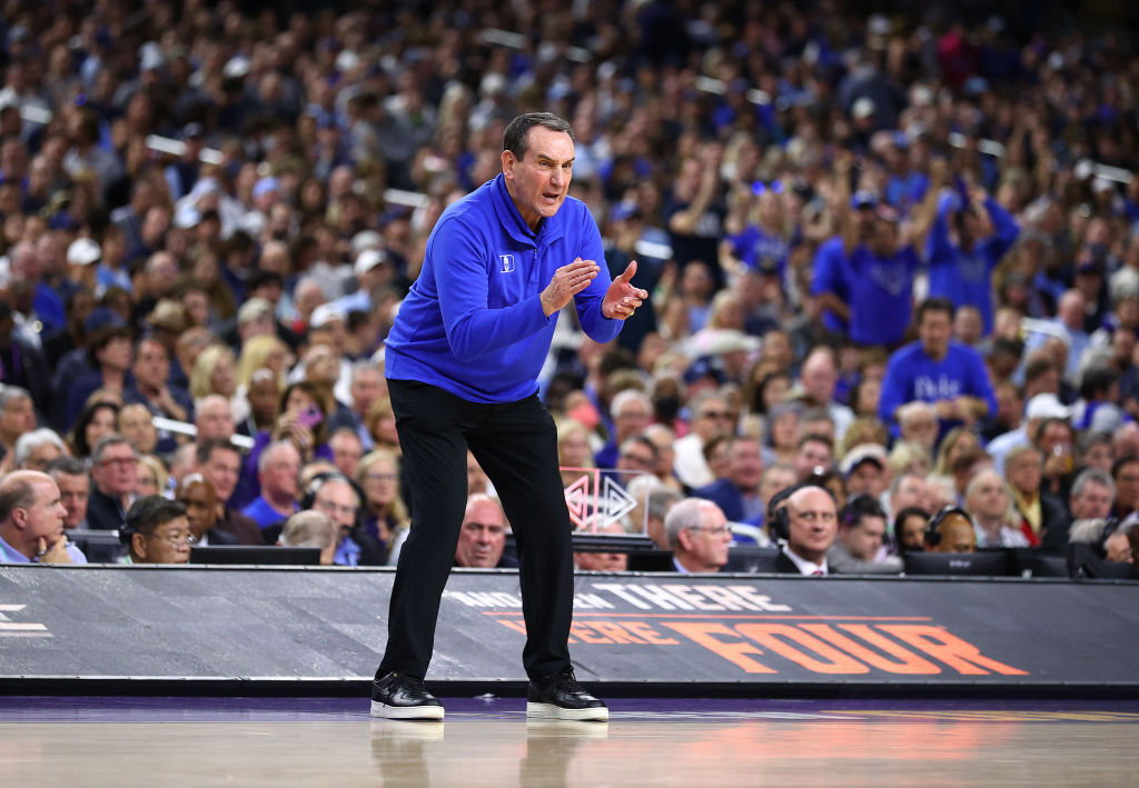 Mike Krzyzewski coaches Duke during the 2022 Final Four.