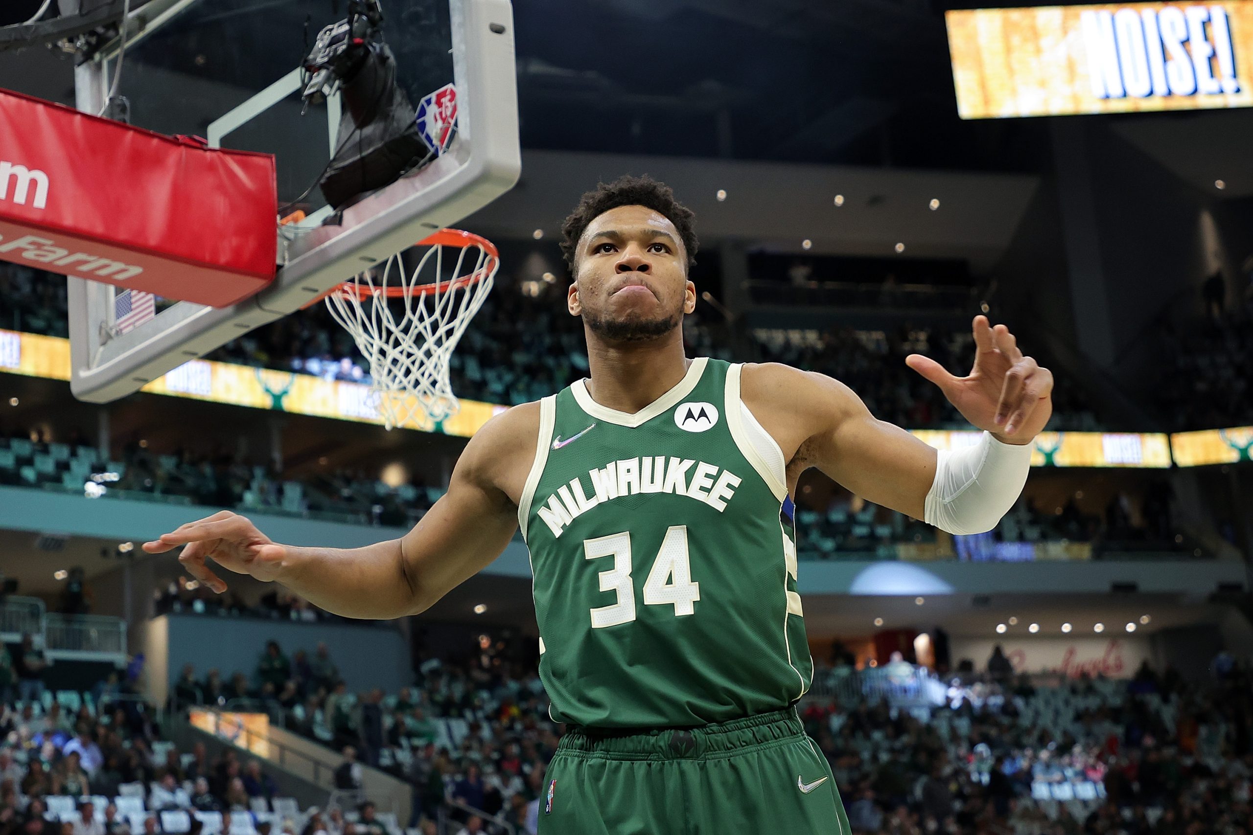 ‘Desperate’ Milwaukee Bucks Brace for Red-Hot Boston Celtics