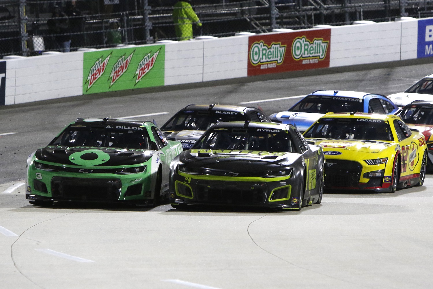 A late restart for William Byron (No. 24 Chevrolet) and Austin Dillon (No. 3 Chevrolet) during the NASCAR Cup Series Blue-Emu Maximum Pain Relief 400 on April 9, 2022, at Martinsville Speedway.