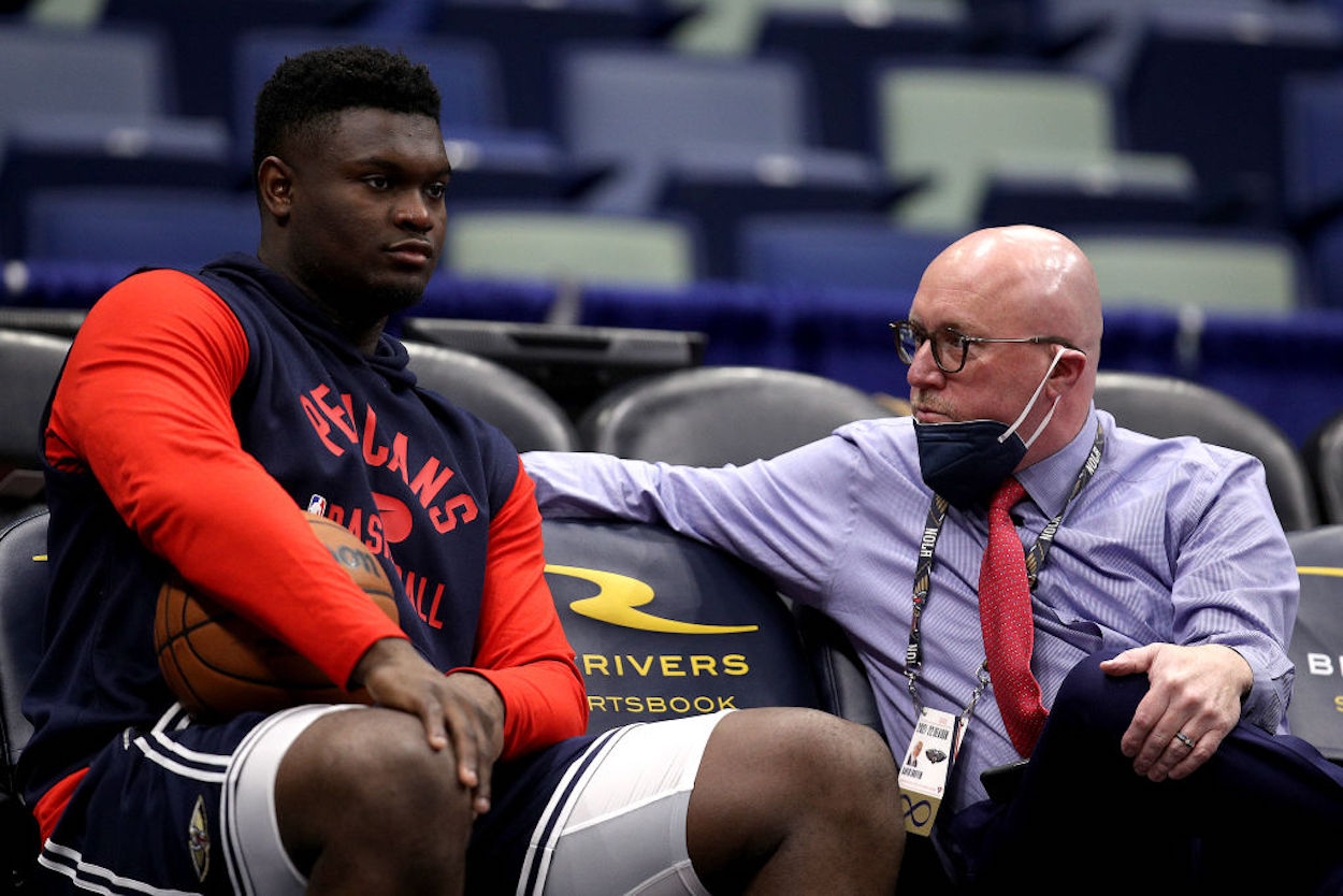 David Griffin (R) and the New Orleans Pelicans have to make a decision regarding Zion Williamson.