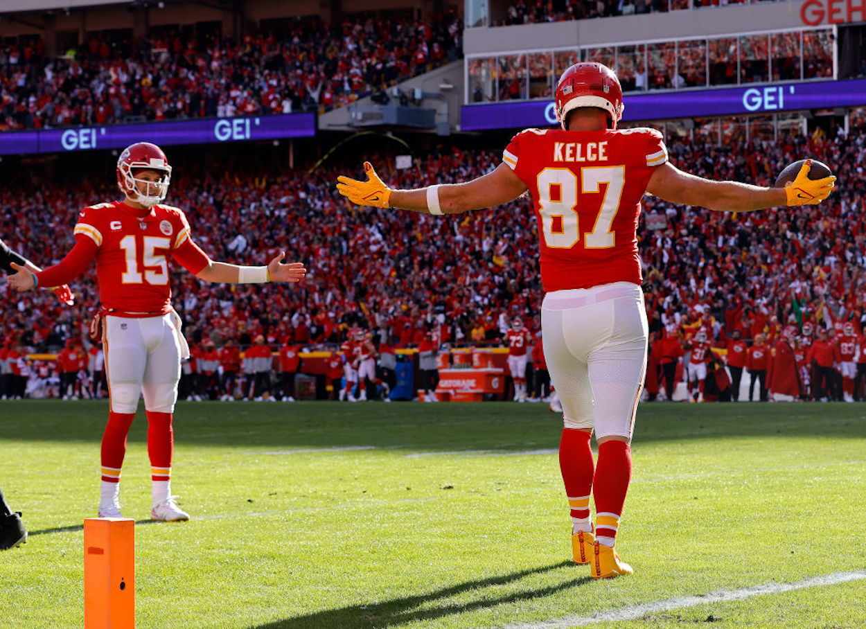 Patrick Mahomes (L) and Travis Kelce (R) after a Kansas City Chiefs touchdown.