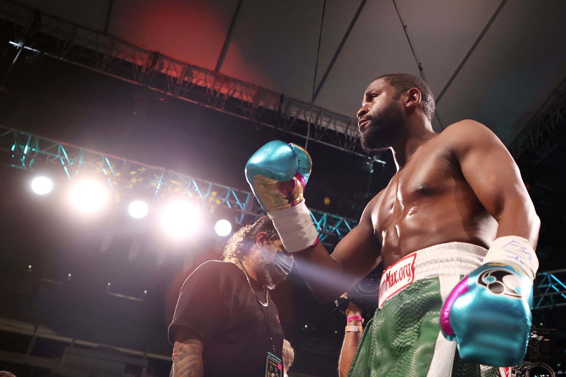 The 10 Highest-Paid Boxers in 2022 - Sportscasting