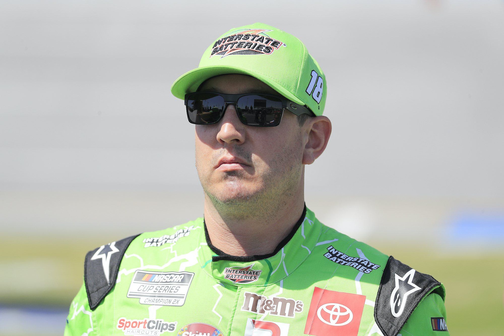 Kyle Busch watches qualifying