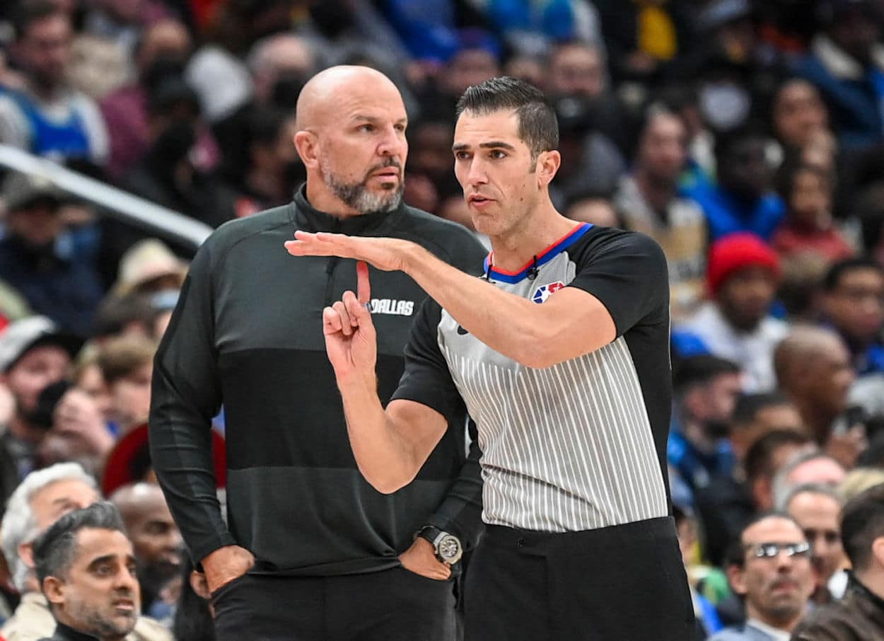 Justin Van Duyne gives Mavs head coach Jason Kidd a technical foul.