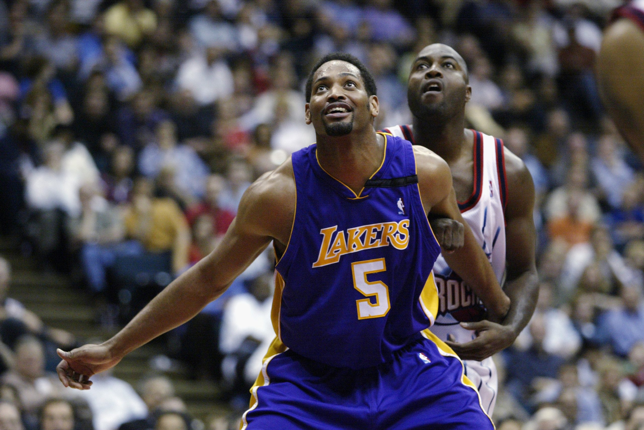 Robert Horry of the Los Angeles Lakers looks up at the ball against the Houston Rockets.