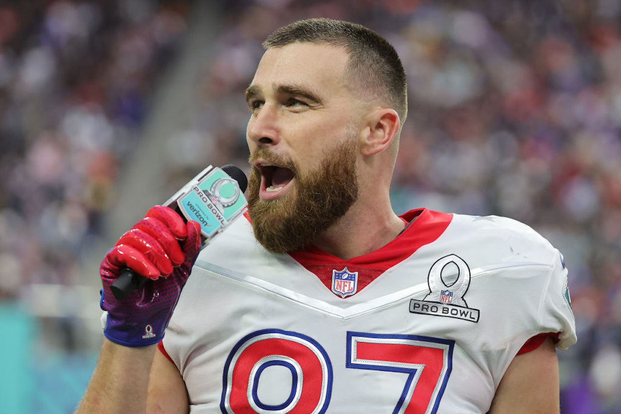 Chiefs tight end Travis Kelce speaks into a microphone at the 2022 Pro Bowl.