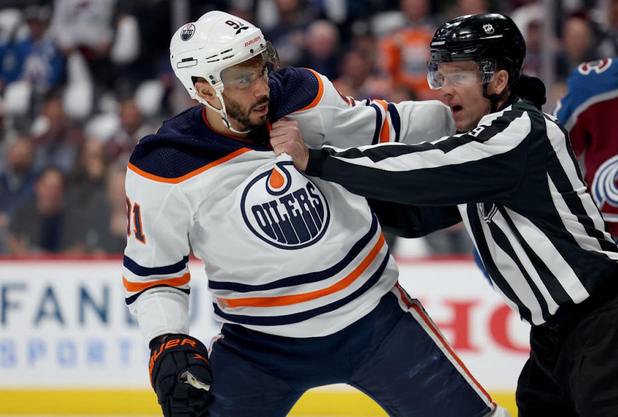 Evander Kane's future still uncertain despite Oilers' interest